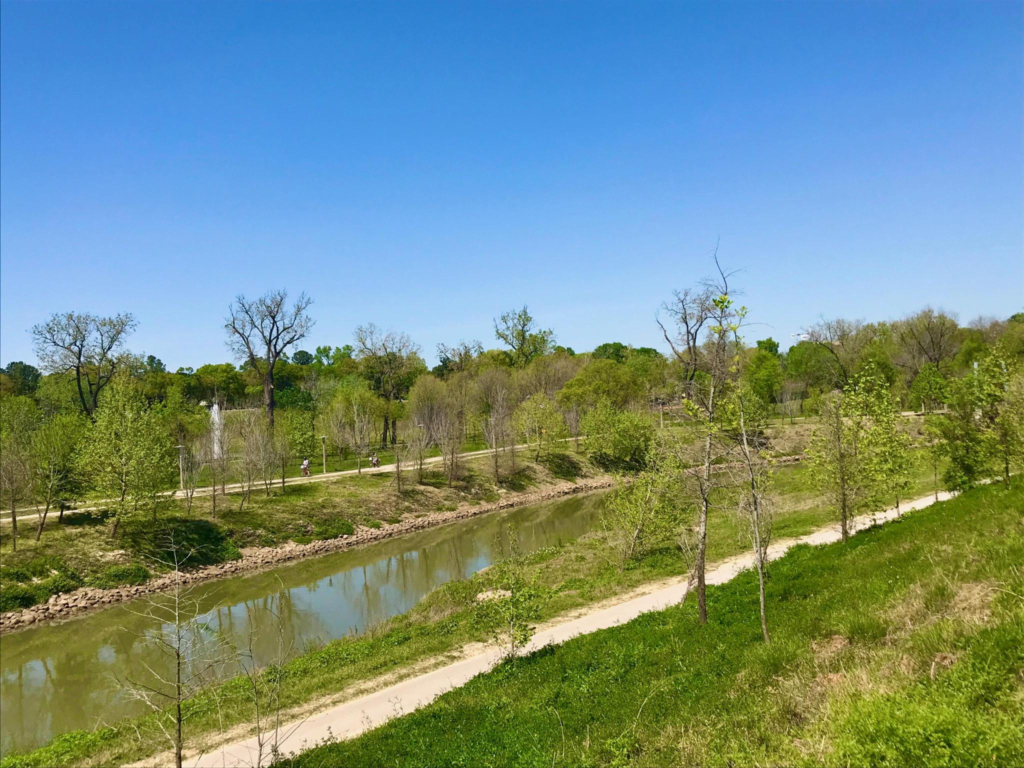 Bayou trail and green space for outdoor activities near Memorial Houston